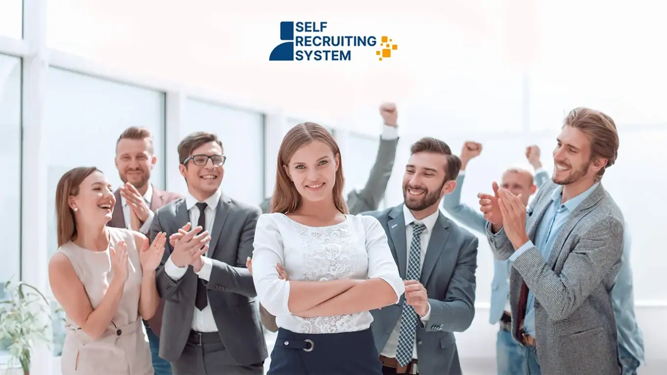 Erfolg im Team: Glückliche Geschäftsleute bei einer ZAG-Veranstaltung feiern gemeinsamen Erfolg und Teamgeist im modernen Büro.